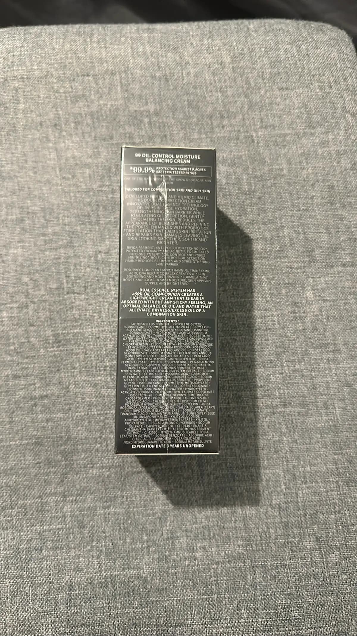 OIL-CONTROL MOISTURE BALANCING CREAM