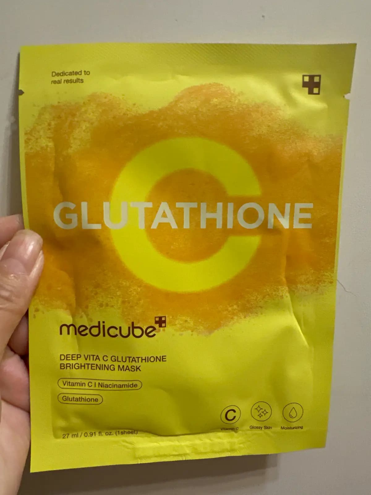 MEDICUBE DEEP VITA C GLUTATHIONE BRIGHTENING MASK - 產品正面包裝 | cosGlint